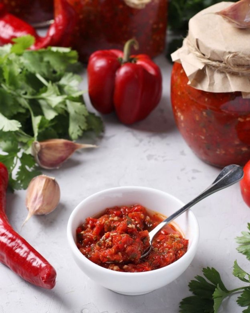 Аджика. Перец армянский острый. Армянская аджика самая острая. Ереванская аджика. Армянская аджика из перца.