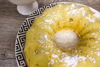 Шарлотка с яблоками