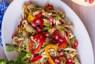 Салат «Ацецили» по-грузински (с курицей и баклажаном) 🥗