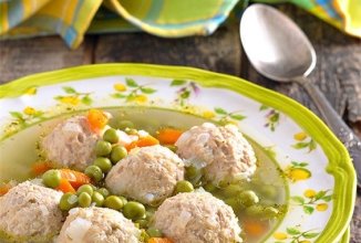 Суп с фрикадельками из индейки и c зеленым горошком 🍲