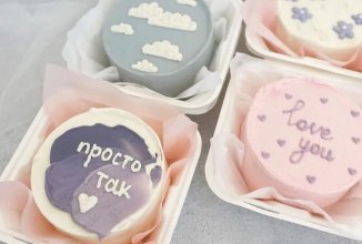 Бенто-торт с клубникой