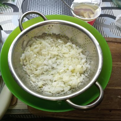 Салат Мимоза с куриный копчёной грудки - Шаг 7