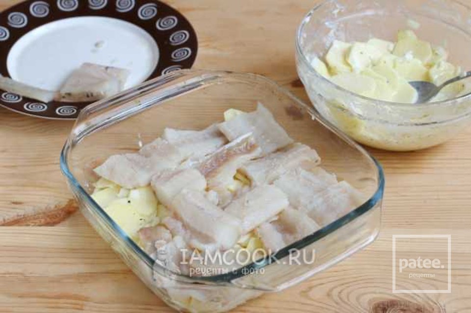 Минтай с картошкой в сметане в духовке 🐠 - Шаг 6