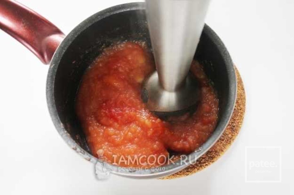 Острый кетчуп из помидоров на зиму 🥫 - Шаг 7