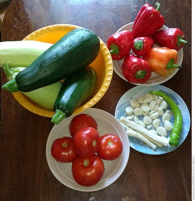 Закуска из кабачков в томатной заливке 🫙 - Шаг 1