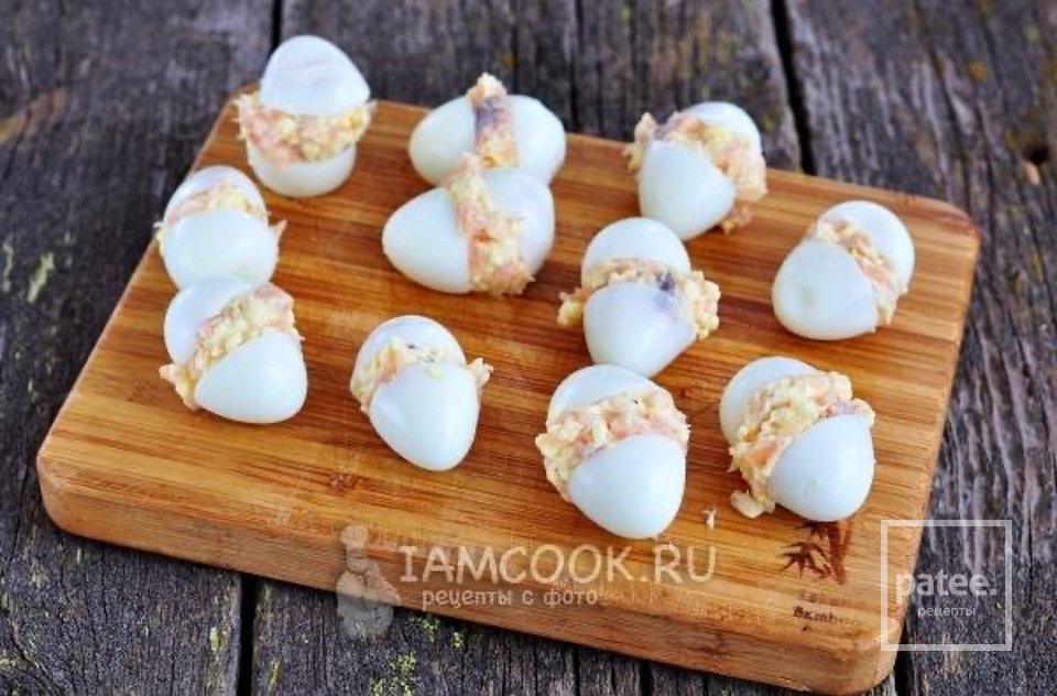 Фаршированные перепелиные яйца 🥚 - Шаг 8