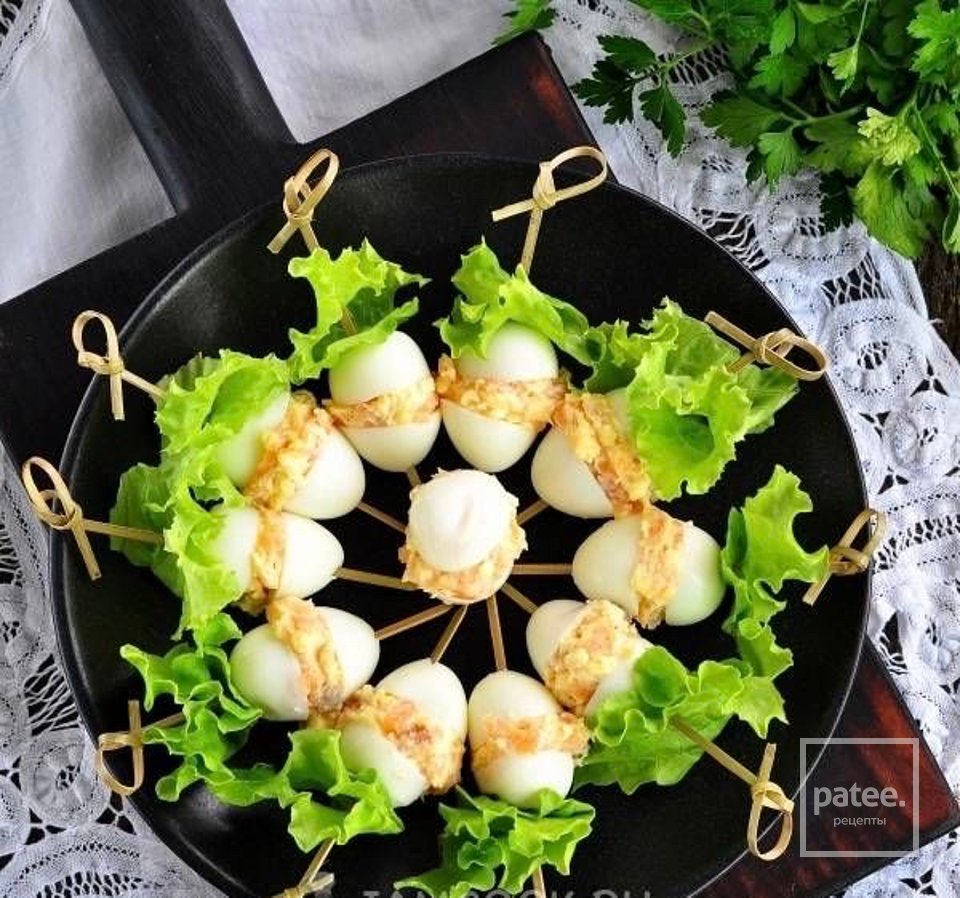 Фаршированные перепелиные яйца 🥚 - Шаг 9