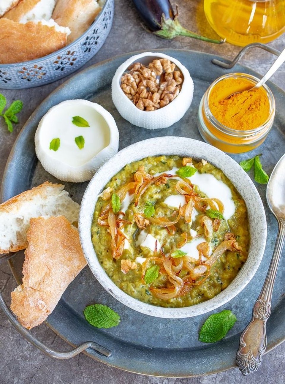 Кашк. Кашк Бадемжан. Кашк таджикское блюдо. Дипы еда. Иранская закуска.