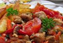 "Шкворчащая сковородочка", или мясо пo-абхазски