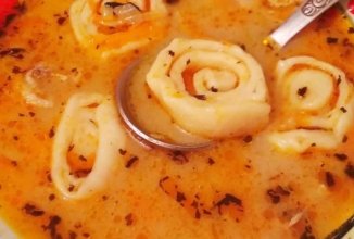 Куриный супчик с сырными рулетами 🍲