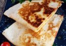Тортилья с начинкой на сковороде (с яйцом, сыром и помидорами)👍🏼