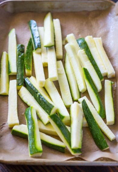 Кабачки фри в духовке - Шаг 2