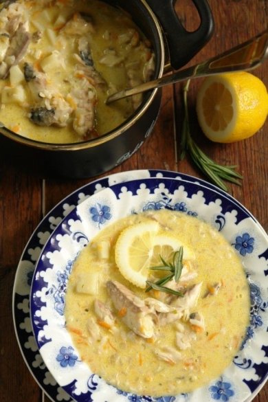 Густой суп из скумбрии со сметаной, лимоном и Розмарином 🍲