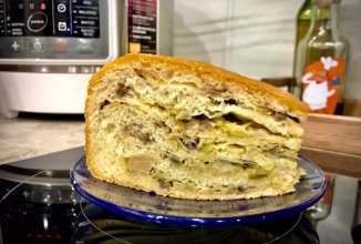 Слоеный пирог из дрожжевого теста