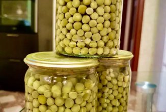 Консервированный зелёный горошек