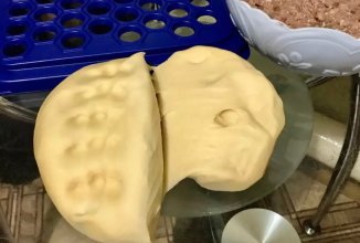 Заварное тесто для пельменей и вареников