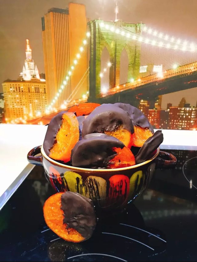 Карамельные мандарины в шоколаде