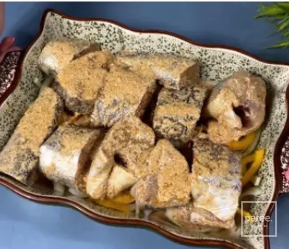 Минтай с овощами, запеченный в духовке. - Шаг 1