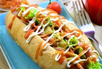 Хот-дог с колбасой 🌭