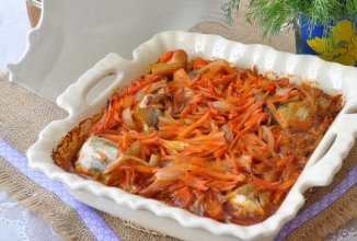 Минтай с морковью и луком (в духовке) 🐟