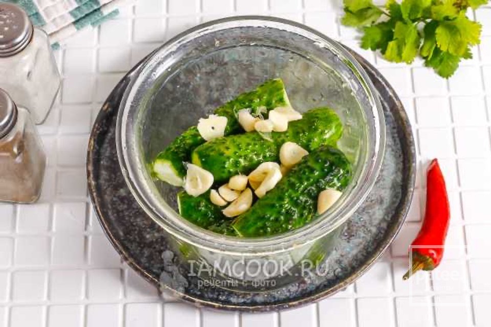 Быстрые маринованные огурцы по-армянски 🥒 - Шаг 4