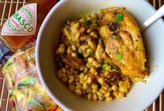 Птитим с курицей и овощами.