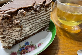 Шоколадный блинный торт