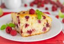 Сметанный пирог с малиной