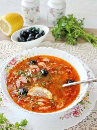 Солянка сборная мясная с капустой и картошкой 🍲