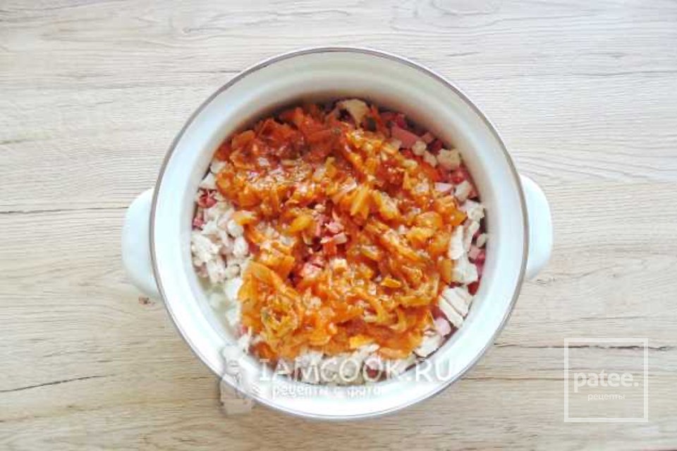 Солянка сборная мясная с капустой и картошкой 🍲 - Шаг 10