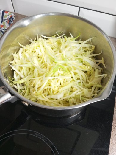 Салат из капусты и моркови с уксусом как в столовой - Шаг 4