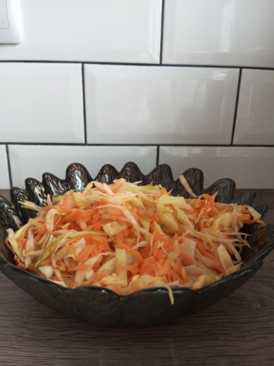 Салат из капусты и моркови с уксусом как в столовой - Шаг 8