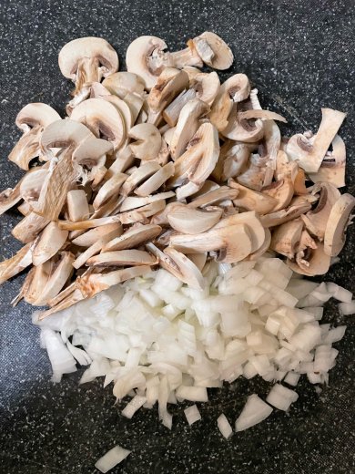 Запеканка с грибами и картофелем - Шаг 1