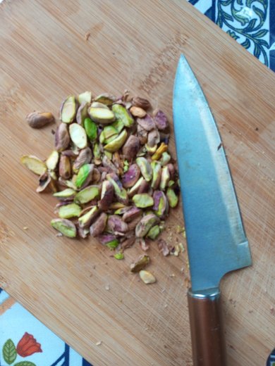 Салат из молодой моркови с соусом песто - Шаг 3