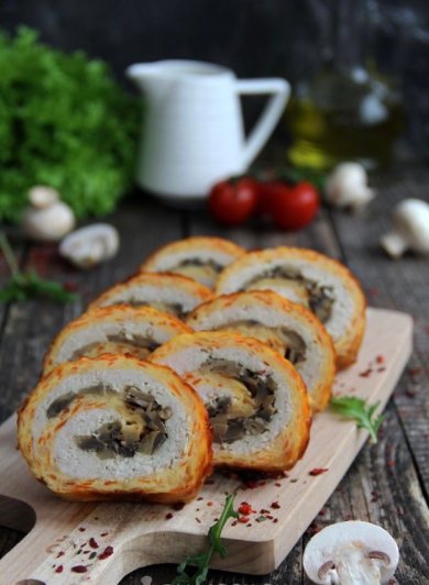 Сырный рулет с фаршем и грибами 👍🏼