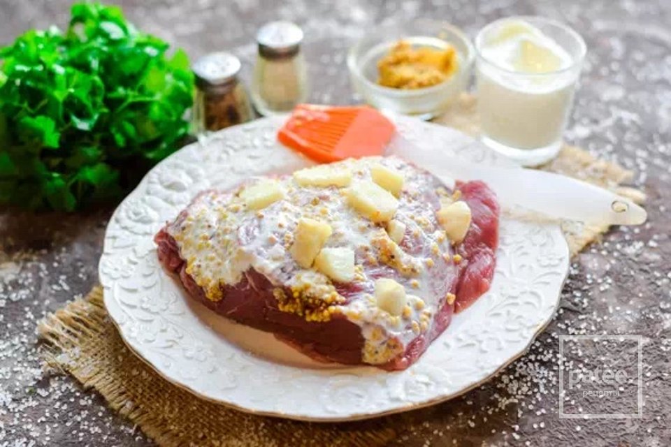 Классический рецепт мягкой и сочной говядины в духовке 🥩 - Шаг 5