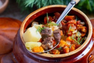 Свиное сердце с картошкой в горшочке в духовке 👍🏼