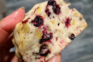 Печенье с чёрной смородиной