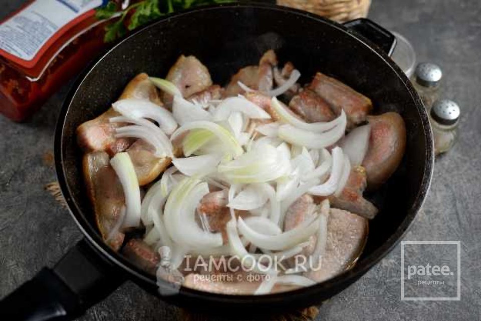 Тушеная свиная грудинка 🥩 - Шаг 3