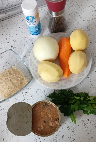 Суп с консервной сайрой - Шаг 1