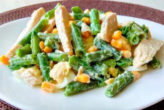 Салат с фасолью + кукуруза + курица
