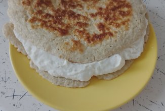 Овсяноблин с бананом и творогом