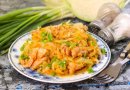 Тушеная капуста с грудкой