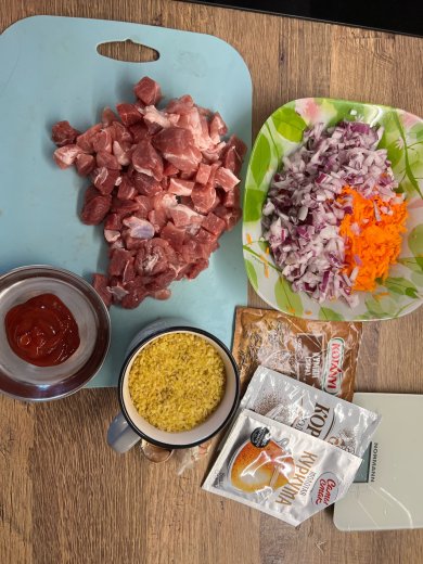 Плов из булгура и свинины в мультиварке - Шаг 1