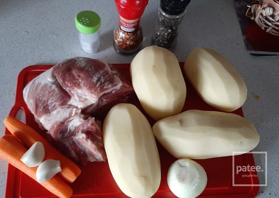 Мясо с картошкой в рукаве - Шаг 1