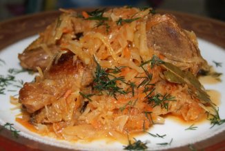 Утка тушеная с квашеной капустой