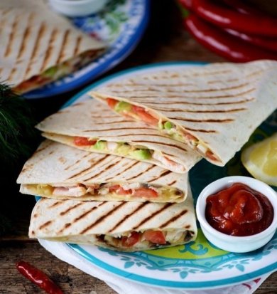 Мексиканская лепёшка тортилья с начинкой 🫓 - Шаг 9