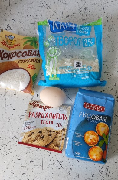 Творожно-кокосовые оладьи - Шаг 1