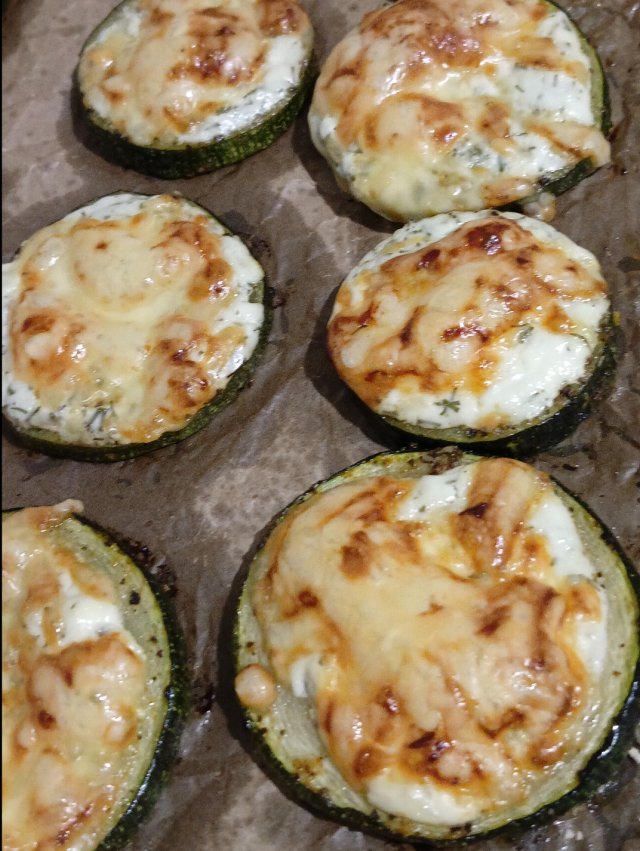 Кабачки в сметане