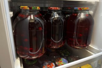 Компот с вишней